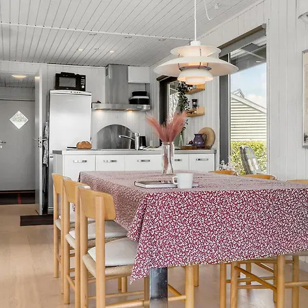 Awesome In Feriehus Børkop